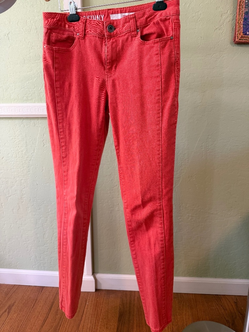 DKNY Skinny Jeans size 6